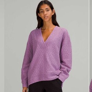 Lululemon Rippled V-Neck Pullover